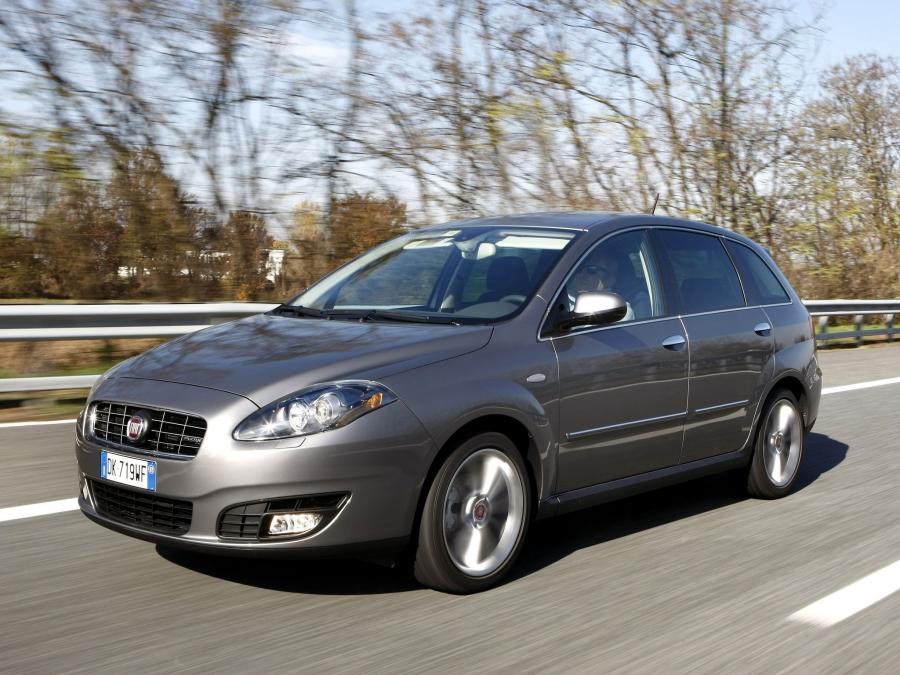  Fiat Croma 2008 года  (фото 1 из 16)